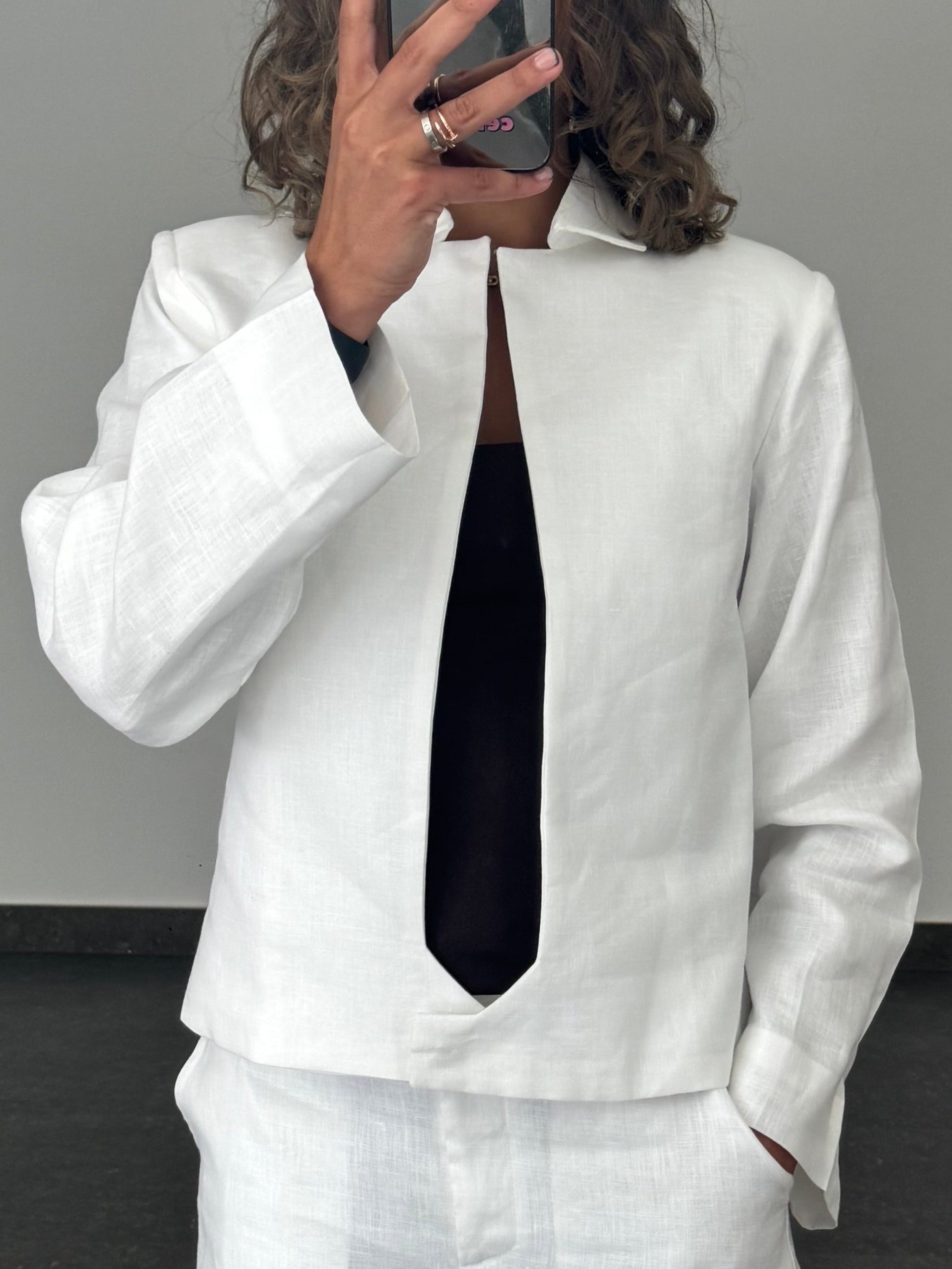 Tie.